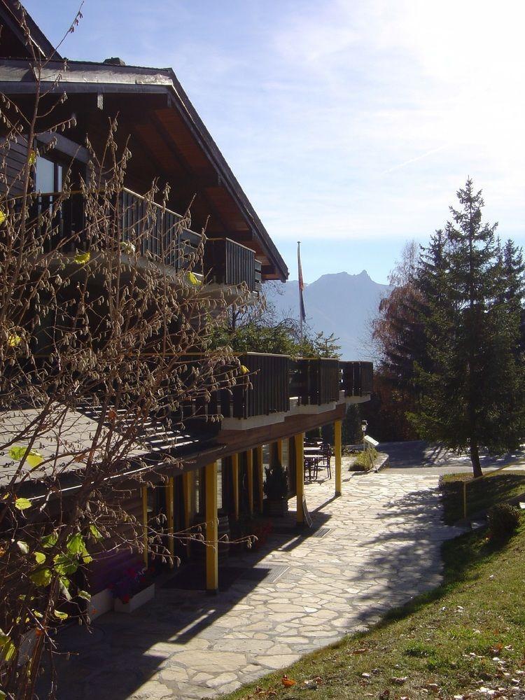 Hostellerie De L'Ardeve โอวรอนนาซ ภายนอก รูปภาพ